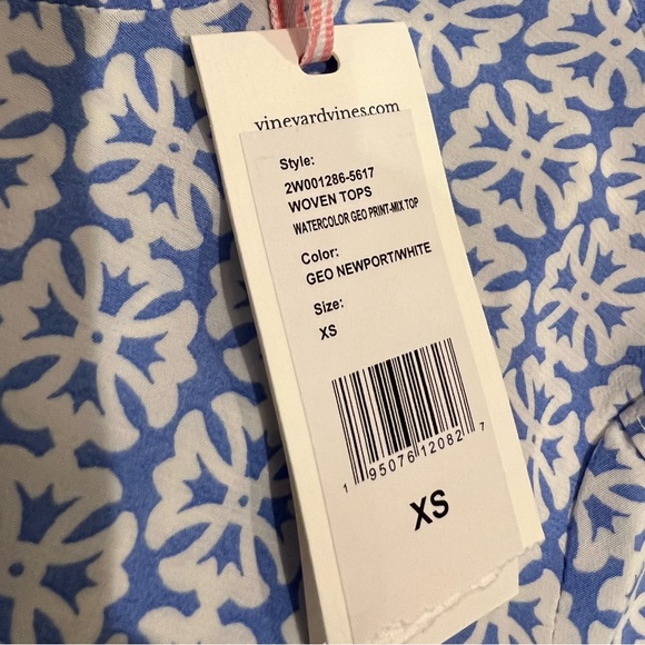 Vineyard Vines Woven Top NWT Geo/Newport White Xs - Picture 3 of 6